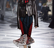 &bdquo;Louis Vuitton&ldquo; 2016 m. rudens-žiemos kolekcijos modelis