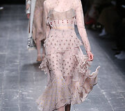 &bdquo;Valentino&ldquo; 2016 m. rudens-žiemos kolekcijos modelis