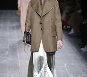 &bdquo;Valentino&ldquo; 2016 m. rudens-žiemos kolekcijos modelis
