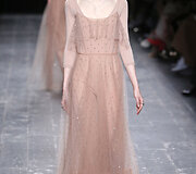 &bdquo;Valentino&ldquo; 2016 m. rudens-žiemos kolekcijos modelis