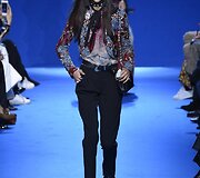&bdquo;Elie Saab&ldquo; 2016 m. rudens-žiemos kolekcijos modelis