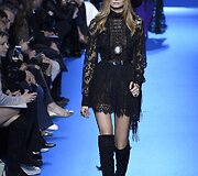 &bdquo;Elie Saab&ldquo; 2016 m. rudens-žiemos kolekcijos modelis