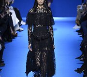 &bdquo;Elie Saab&ldquo; 2016 m. rudens-žiemos kolekcijos modelis