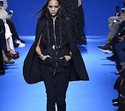 &bdquo;Elie Saab&ldquo; 2016 m. rudens-žiemos kolekcijos modelis