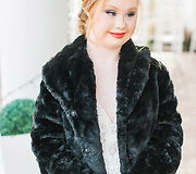 Modelio Madeline Stuart romanti&scaron;ka fotosesija