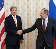 Johnas Kerry susitiko su Sergejumi Lavrovu