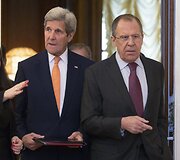 Johnas Kerry susitiko su Sergejumi Lavrovu