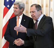 Johnas Kerry susitiko su Sergejumi Lavrovu