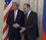 Johnas Kerry susitiko su Sergejumi Lavrovu