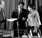 1988 12 11 LTOK atkūrimas. Janis Grinbergas, Artūras Poviliūnas, režisierė Birutė Leonaitytė