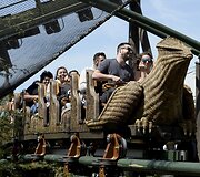Hario Poterio mėgėjams atidarytas Hogvartsą primenantis teminis parkas