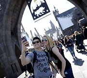 Hario Poterio mėgėjams atidarytas Hogvartsą primenantis teminis parkas