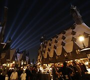 Hario Poterio mėgėjams atidarytas Hogvartsą primenantis teminis parkas