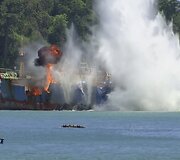 Indonezija sprogdina jos vandenyse žvejojančius nelegalius žvejybinius laivus