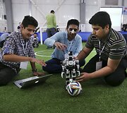 &bdquo;Robocup&ldquo; &ndash; atvirasis robotikos konkursas Irane