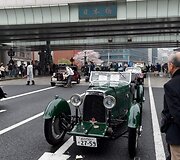 Japonijos klasikinių automobilių festivalis Tokijuje