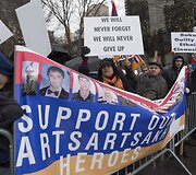 Armėnijoje į demonstraciją dėl neramumų Kalnų Karabache susirinko tūkstančiai