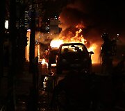 Paryžiuje tęsiasi demonstrantų ir policijos susirėmimai