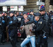 I&scaron; Paryžiaus migrantų stovyklos evakuota daugiau kaip 1 tūkst. žmonių