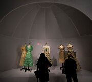 Mada ma&scaron;inų amžiuje &ndash; paroda &bdquo;Manus x Machina: Fashion in an Age of Technology&ldquo; Niujorke