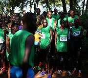 Didžiajame Lūžių slėnyje Kenijoje olimpiniam auksui treniruojasi Kenijos ir užsienio atletai