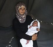 Idomeni pabėgėlių stovykloje gimę kūdikiai