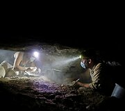 Archeologai prie Negyvosios jūros esančioje oloje ie&scaron;ko istorinių artefaktų
