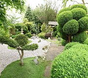 Negalėdamas su žmona keliauti į savo svajonių &scaron;alį, britas skyrė 15 metų sukurti japoni&scaron;ką sodą