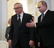 Rusijos prezidentas Vladimiras Putinas penktadienį ekonomikos forume Sankt Peterburge