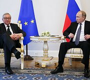 Rusijos prezidentas Vladimiras Putinas penktadienį ekonomikos forume Sankt Peterburge