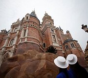 Kinijoje atidarytas &bdquo;Disney&ldquo; pramogų parkas