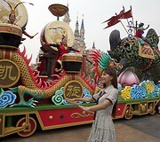 Kinijoje atidarytas &bdquo;Disney&ldquo; pramogų parkas