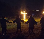 Kukluksklanas &ndash; 150 metų nemir&scaron;tanti neapykantos organizacija