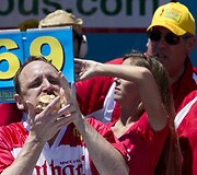JAV de&scaron;rainių valgymo čempionas