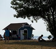 Kroatijoje įkurtas specialus paplūdimys poilsiautojams su &scaron;unimis