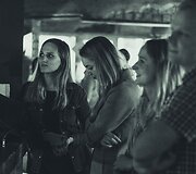 Gintarė &Scaron;migelskytė ir Justas Čeponis. Koncerto &bdquo;La Vie Boheme&ldquo; @ &bdquo;Que pasa&ldquo; akimirka