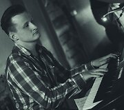 Gintarė &Scaron;migelskytė ir Justas Čeponis. Koncerto &bdquo;La Vie Boheme&ldquo; @ &bdquo;Que pasa&ldquo; akimirka