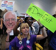 Bernie Sandersą palaikantys amerikiečiai Filadelfijoje