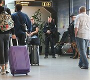 Policija tiria grasinimą susprogdinti i&scaron; Talino į Vokietiją skrisiantį lėktuvą