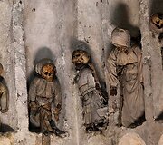 &Scaron;iurpiosios kapucinų katakombos Palerme
