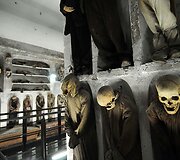 &Scaron;iurpiosios kapucinų katakombos Palerme