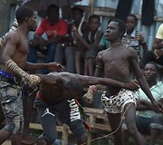 Dambe &ndash; afrikieti&scaron;ka bokso tradicija Nigerijoje