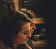 Kajetana Ageikinaitė ir Greta Pauk&scaron;tė. Koncerto La Vie Boheme @Vijokliai akimirka