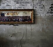 Vir&scaron; anglies &scaron;achtų atsidūręs miestelis Kinijoje i&scaron; lėto smenga į žemę