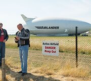 Nukrito didžiausias pasaulyje orlaivis &bdquo;Airlander 10&ldquo;
