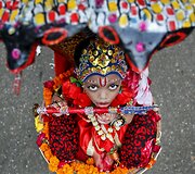Vaikas religiniame parade Banglade&scaron;e