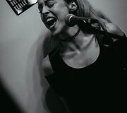 Kristina Radžiukynaitė. Koncerto La Vie Boheme @Tesla pub akimirka