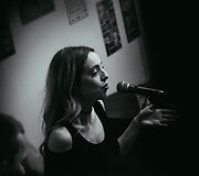 Kristina Radžiukynaitė. Koncerto La Vie Boheme @Tesla pub akimirka
