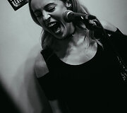 Kristina Radžiukynaitė. Koncerto La Vie Boheme @Tesla pub akimirka