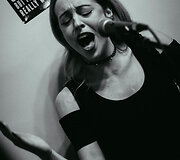 Kristina Radžiukynaitė. Koncerto La Vie Boheme @Tesla pub akimirka